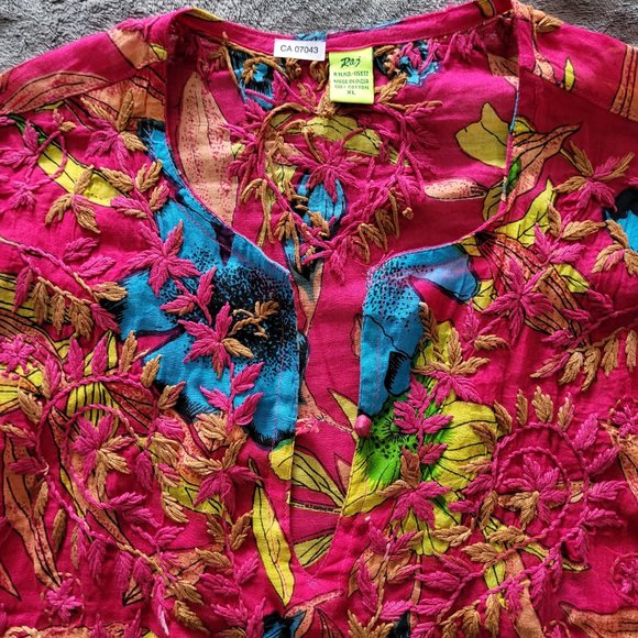 Red patterned cover up - Picture 3 of 3